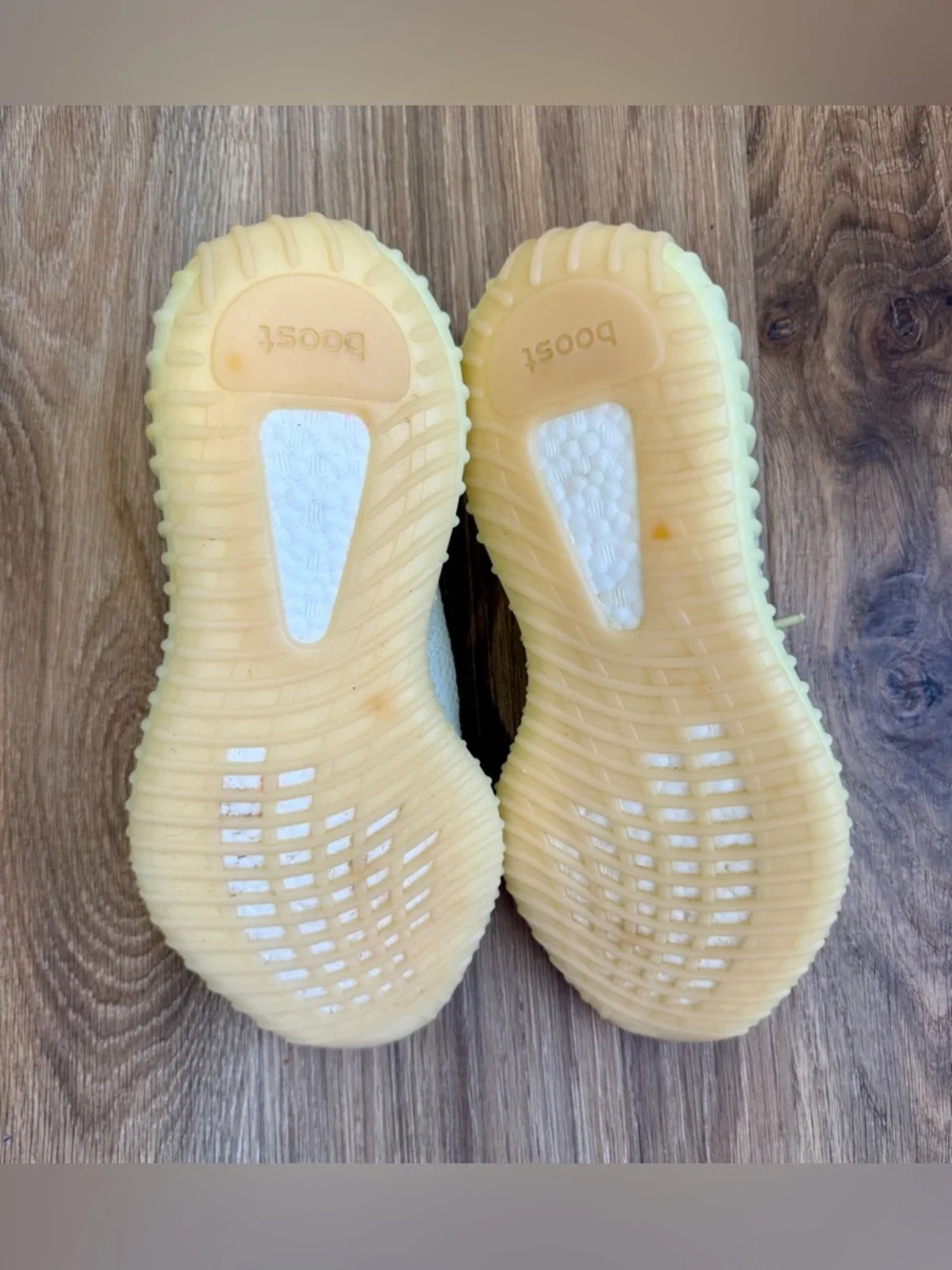 Adidas Yeezy Boost 350 V2 Butter Sneakers Size 7.5
